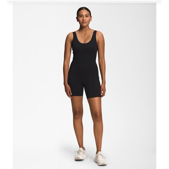 The North Face Women’s Dune sky One Piece Black Size Medium NWOT Pockets - Picture 1 of 9